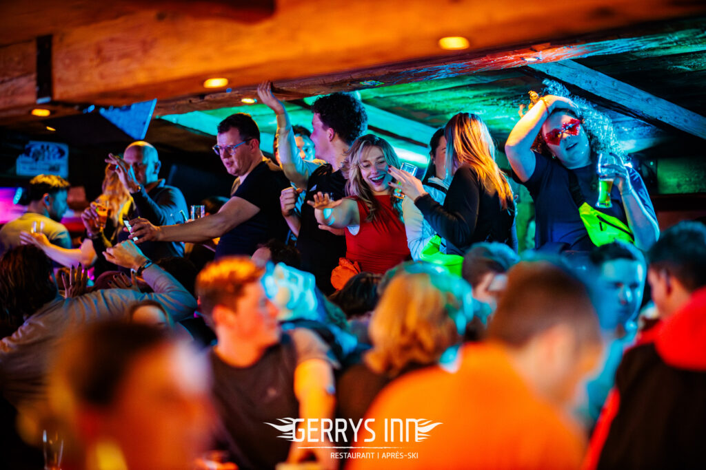 Op de tafel bij de Gerry's Inn vrouw